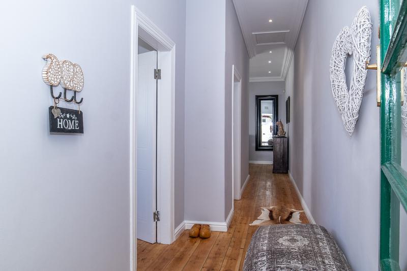 2 Bedroom Property for Sale in Plumstead Western Cape
